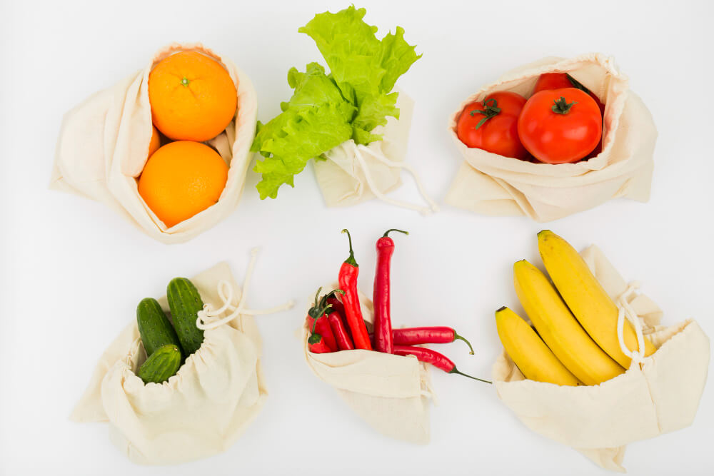 Vegetable and fresh-produce packing bags
